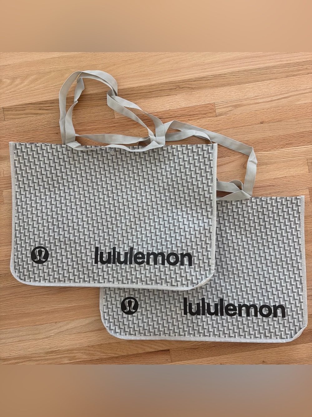 Set of 2 Lululemon Reusable XL Shopping Tote Bags Geometric Pattern Extra Large